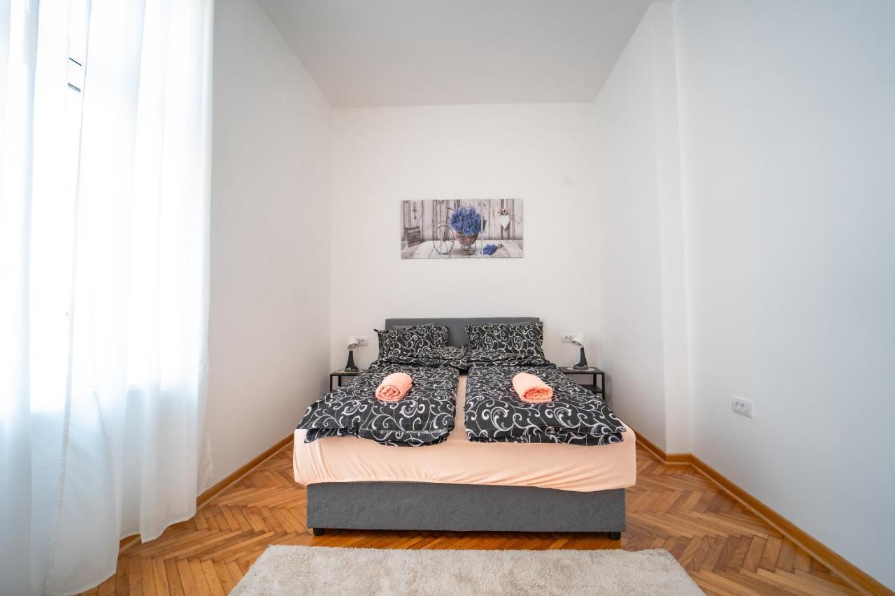 Botanical9, Belgrade Centre, 2 Bedroom Apartment Eksteriør billede