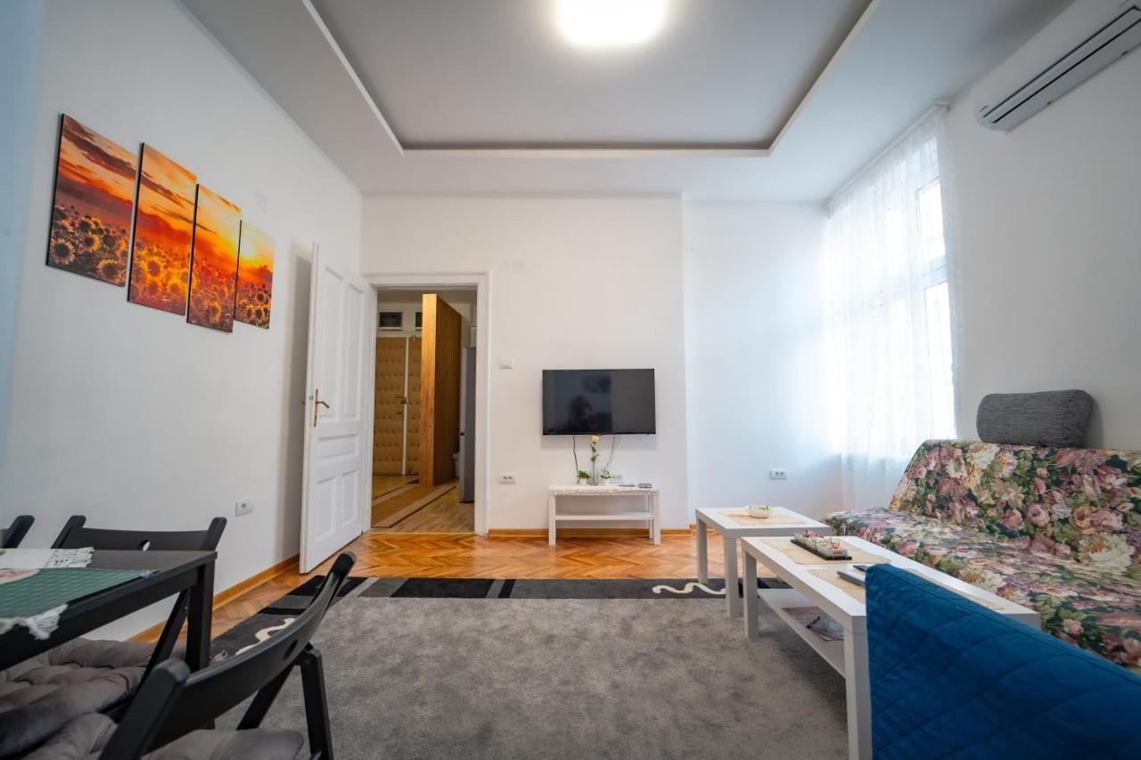 Botanical9, Belgrade Centre, 2 Bedroom Apartment Eksteriør billede