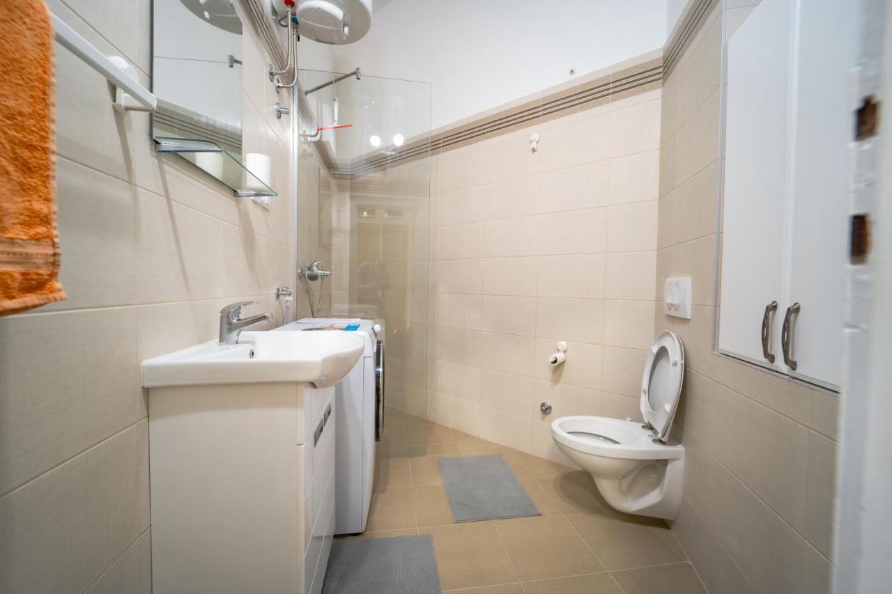 Botanical9, Belgrade Centre, 2 Bedroom Apartment Eksteriør billede