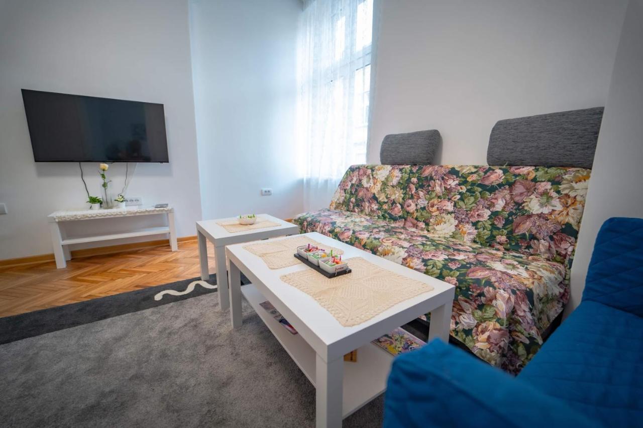 Botanical9, Belgrade Centre, 2 Bedroom Apartment Eksteriør billede